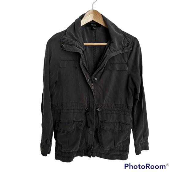 Forever 21 woman’s small jacket - Picture 1 of 7